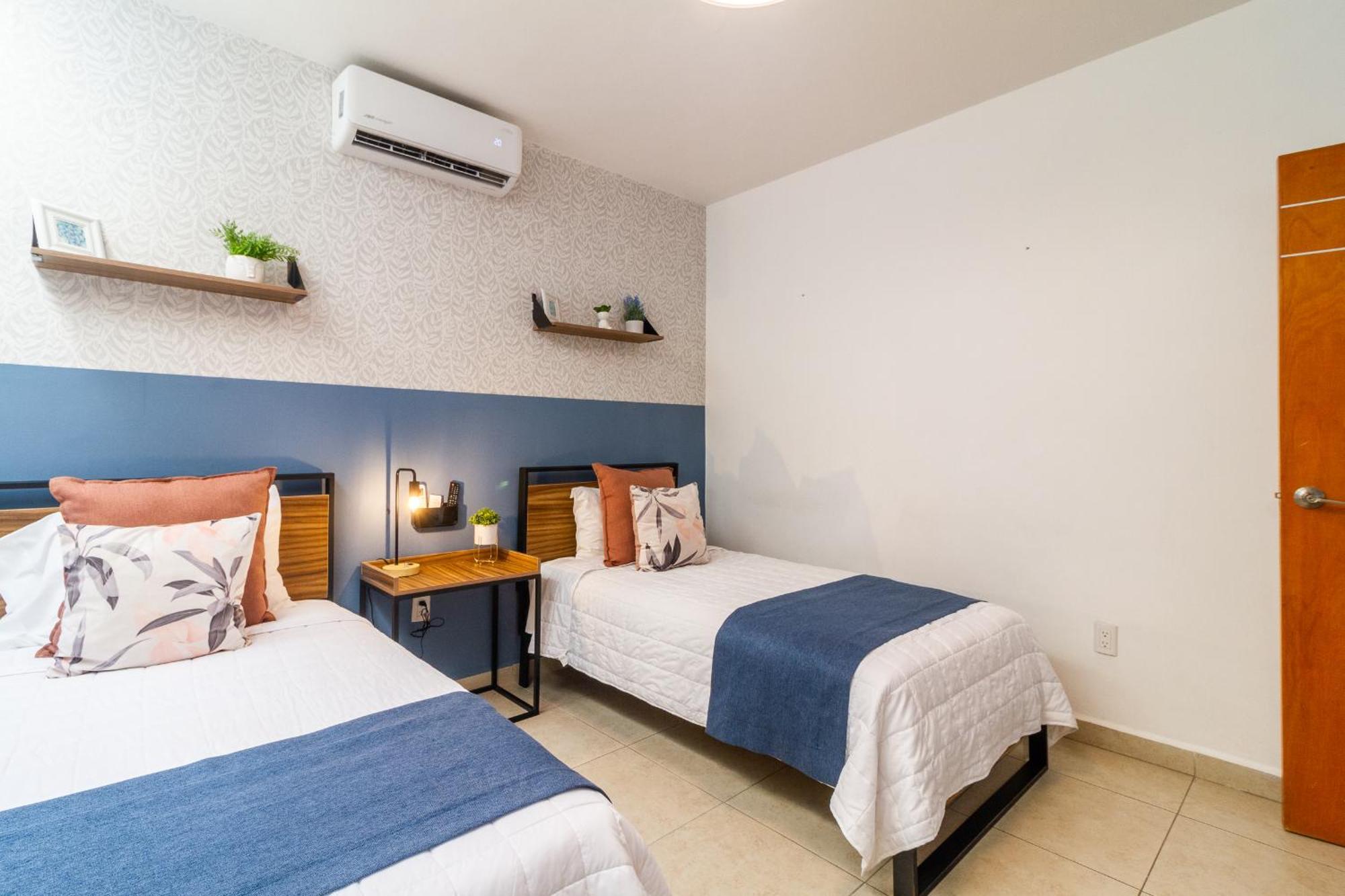 Casa Azul Turquesa Excelente Ubicacion Facturamos Villa Guadalajara Exterior photo