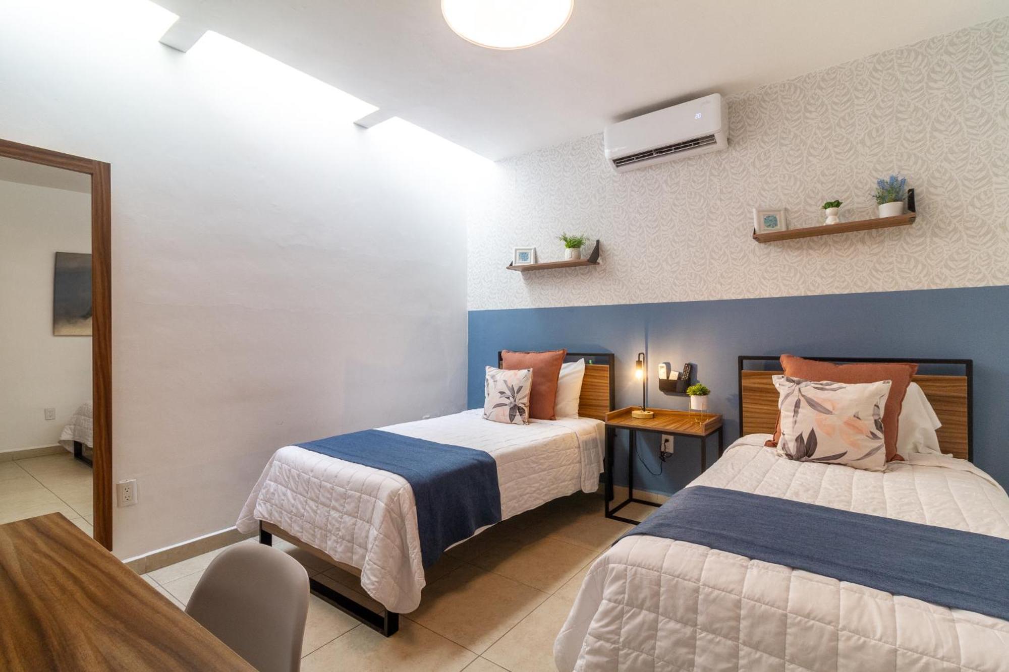 Casa Azul Turquesa Excelente Ubicacion Facturamos Villa Guadalajara Exterior photo